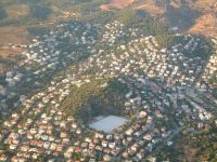 Για ακόμη μια φορά «η μπάλα στην κερκίδα»