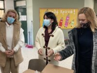 Έτοιμες οι σχολικές υποδομές του Δήμου Πεντέλης να υποδεχθούν μαθητές και εκπαιδευτικούς. Ανοίγουν και οι Βρεφονηπιακοί Σταθμοί. Δήμητρα Κεχαγιά: Η ασφάλεια μαθητών και εκπαιδευτικών μέσα και έξω από τα σχολικά κτήρια αποτελεί κύριο μέλημά μας