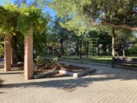 Ένα ακόμη υπαίθριο γυμναστήριο στα Μελίσσια στο πλαίσιο της υλοποίησης του προγράμματος της δημοτικής αρχής για τον αθλητισμό. Συνολικά 7 νέα υπαίθρια γυμναστήρια έχουν τοποθετηθεί στο Δήμο Πεντέλης την τελευταία διετία