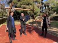 Ξεκίνησε το πρόγραμμα αποκατάστασης αναβάθμισης και πιστοποίησης των παιδικών χαρών του Δήμου Πεντέλης. Δήμητρα Κεχαγιά: Στόχος μας είναι να δώσουμε στα παιδιά και στις οικογένειές τους ασφαλείς χώρους ελεύθερου χρόνου και διασκέδασης