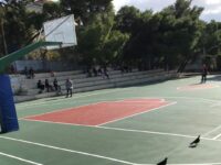 Ανοικτές όλο το καλοκαίρι τις απογευματινές ώρες οι αυλές σε 4 σχολεία της πόλης για άθληση και ψυχαγωγία των παιδιών