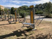 Έξι νέα υπαίθρια γυμναστήρια παρέδωσε στους πολίτες ο Δήμος Πεντέλης μετά τα τέσσερα που είχαν δημιουργηθεί πέρυσι. Δήμητρα Κεχαγιά: Στην πόλη μας δεν υπήρχαν υπαίθρια γυμναστήρια. Με τη δουλειά μας δημιουργήσαμε μέχρι σήμερα συνολικά δέκα νέους χώρους υπαίθριας ποιοτικής γυμναστικής για τους συμπολίτες μας