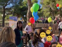 Παραδόθηκαν με μια όμορφη γιορτή και πλήθος πολιτών οι δύο νέες παιδικές χαρές που δημιούργησε ο Δήμος Πεντέλης στη δημοτική κοινότητα Πεντέλης Δήμητρα Κεχαγιά: Εκτελούμε το μεγαλύτερο πρόγραμμα έργων στην πόλη μας. Δημιουργούμε έργα που βελτιώνουν την ποιότητα ζωής των πολιτών