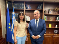 Συνεχίζονται οι συναντήσεις της Δημάρχου Δήμητρας Κεχαγιά με τα μέλη της νέας Κυβέρνησης. Με τον Αναπληρωτή Υπουργό Οικονομικών συζήτησε τις προοπτικές χρηματοδότησης των πολλών ώριμων έργων που έχει προετοιμάσει ο Δήμος Πεντέλης. Δήμητρα Κεχαγιά: Έχουμε εξασφαλίσει χρηματοδοτήσεις για έργα 77 εκατ. ευρώ, διεκδικούμε άλλα 100 εκατ. ευρώ την επόμενη πενταετία.