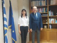 Θέματα του Δήμου Πεντέλης που άπτονται του Υπ. Οικονομικών και χρηματοδοτήσεις μελετών στην «ατζέντα» της συνάντησης Κ. Χατζηδάκη και Δ. Κεχαγιά Συνεχίζονται οι συναντήσεις της Δημάρχου με τα μέλη της νέας Κυβέρνησης